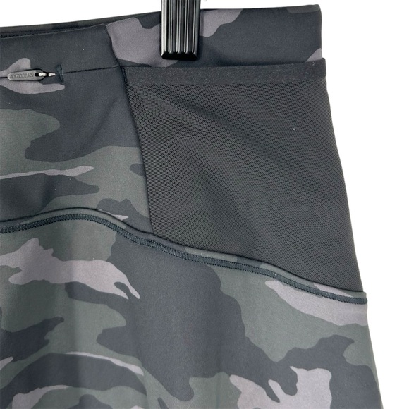 Athleta Match Point Skort 13.5" Size Small Color Black Camo - Picture 9 of 14